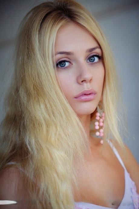 bionda sexy nudo libero img
