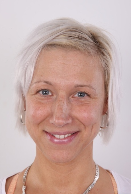 pausbäckiges Gesicht nacktheit galerie