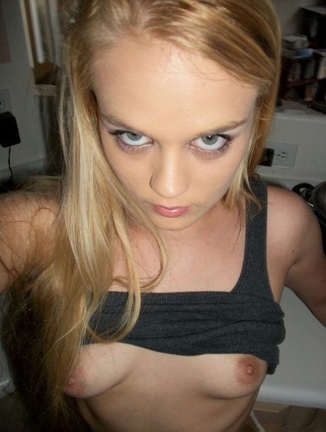 Bri Skies model nudes image