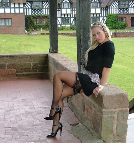 High Heels Strümpfe erotische kostenlose bilder