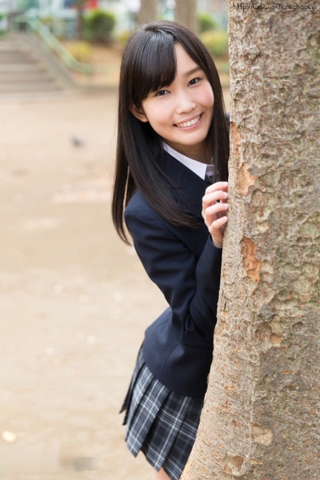 10代の女子高生 ホットセクシー 写真