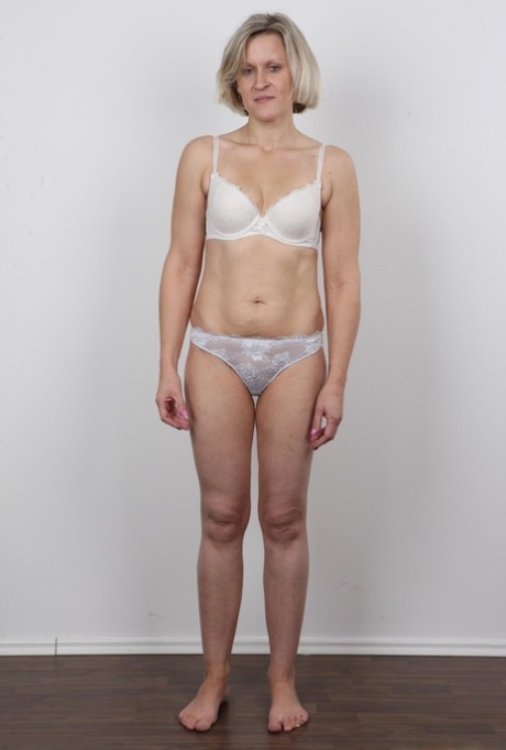 czech mature top image