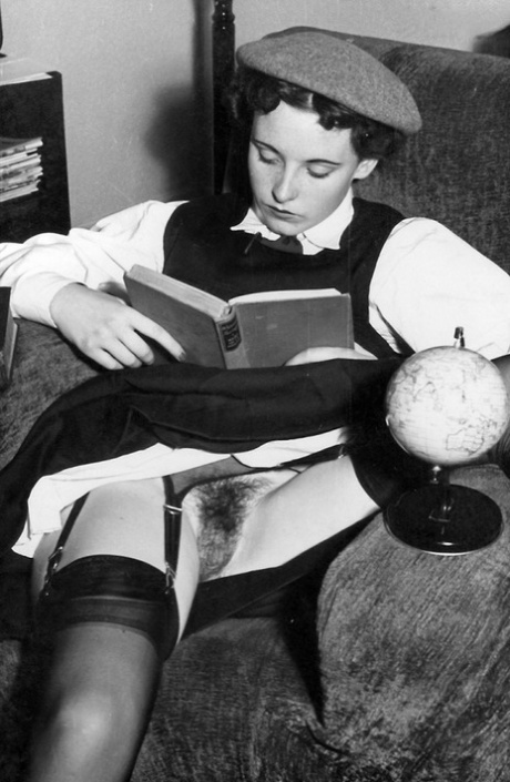 schoolgirl upskirt hd pictures