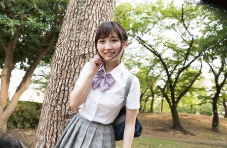 japanese schoolgirl nude photo