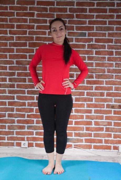milf yoga pants art porn pics
