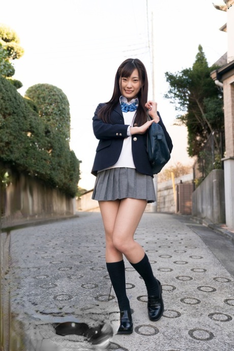 japanese skirt free sexy photos