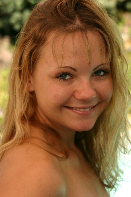 milf face art nude pics