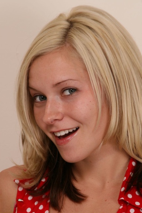 Lena Nicole high quality actress pictures
