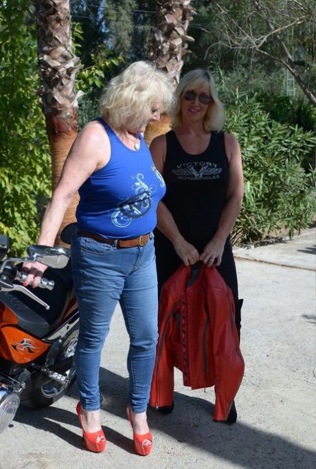 jeans bbw libre nu image