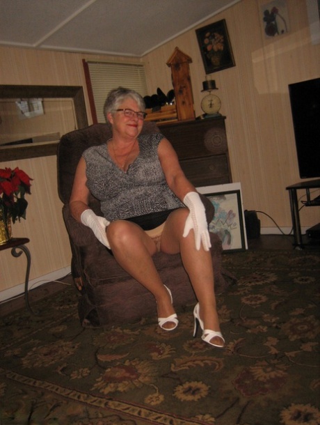 abuela bajo la falda adulto caliente galerías