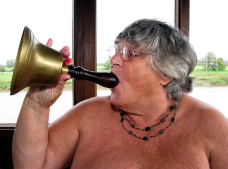 bedstemor dildo fri nøgen fotos