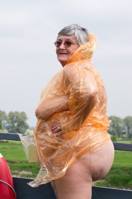 big ass granny sexy nudes images