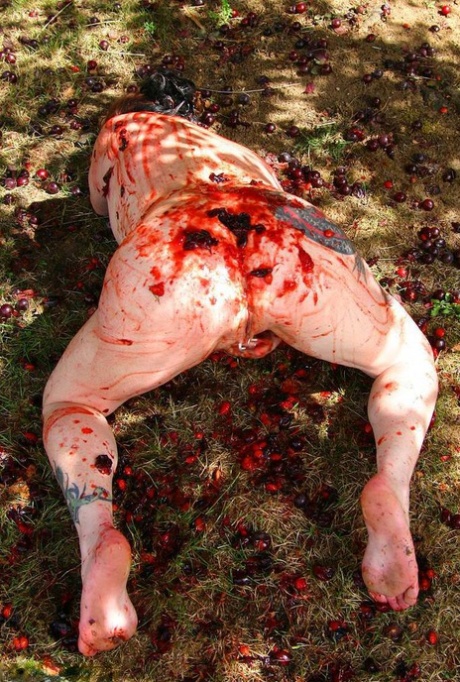 Mary Bitch pornographic model image