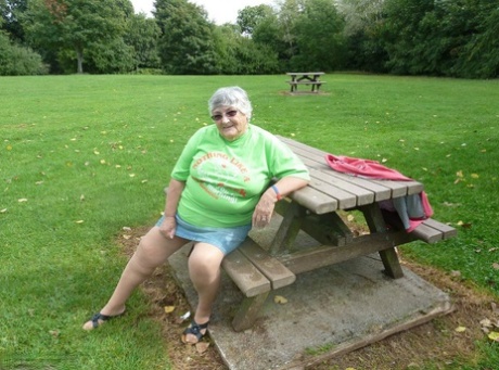ssbbw granny top img