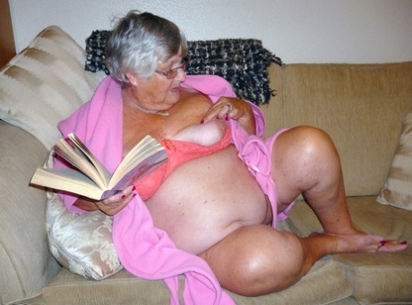 ssbbw babička sexuální erotika obrázky