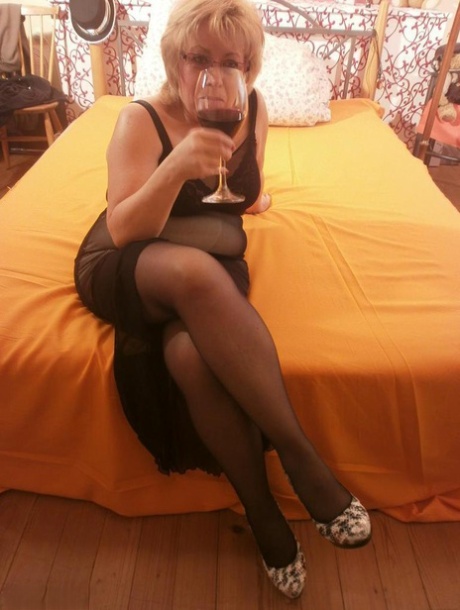 granny stockings xxx gallery