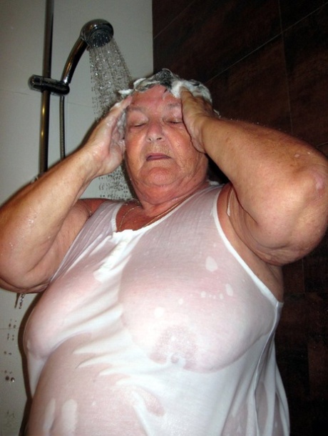 fette Oma akt bild