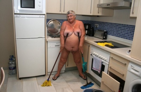 nonna ssbbw nudo carino galleria