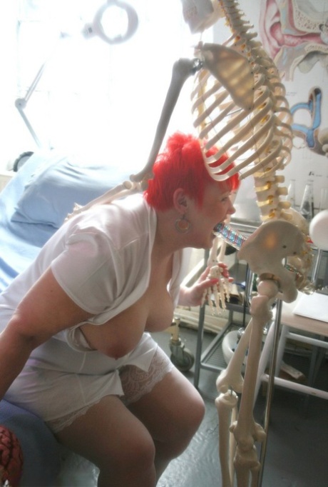 Valgasmic Exposed pornstar pretty photos