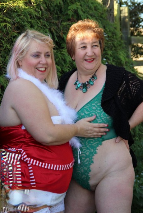 ssbbw oma hd naakten verzameling