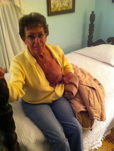 granny undressing free xxx photos