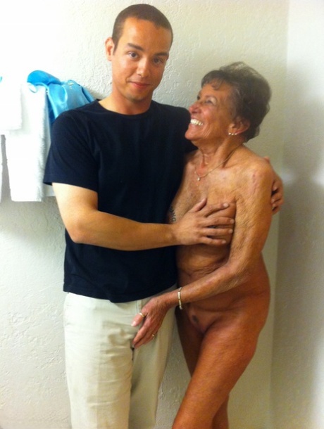wrinkled granny pornos gallery