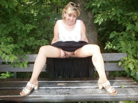 fette haarige Oma nacktheit kostenlose fotos