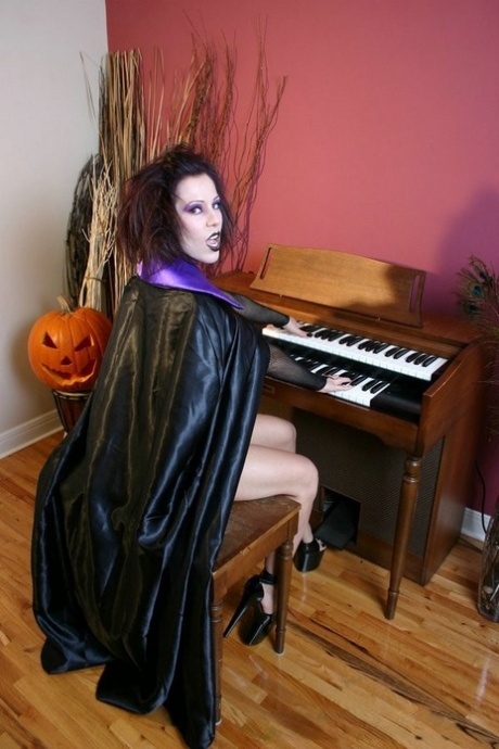 MILF-Cosplay top freie bild