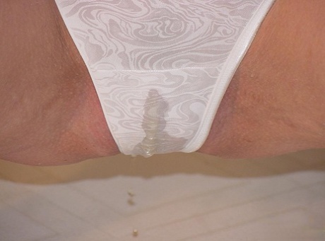 mutandine bagnate sesso artistico collezione
