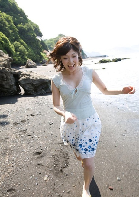 japanese skirt free naked pictures