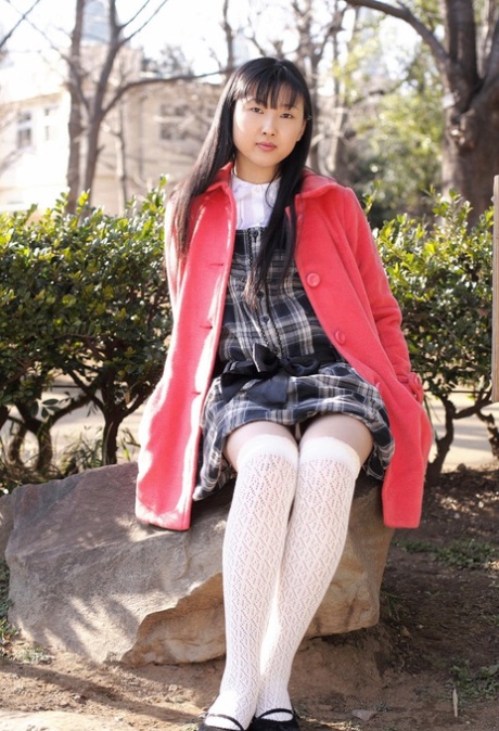 日本女学生 火辣性愛 圖片