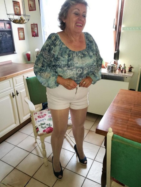napalona babcia górna nagość obraz