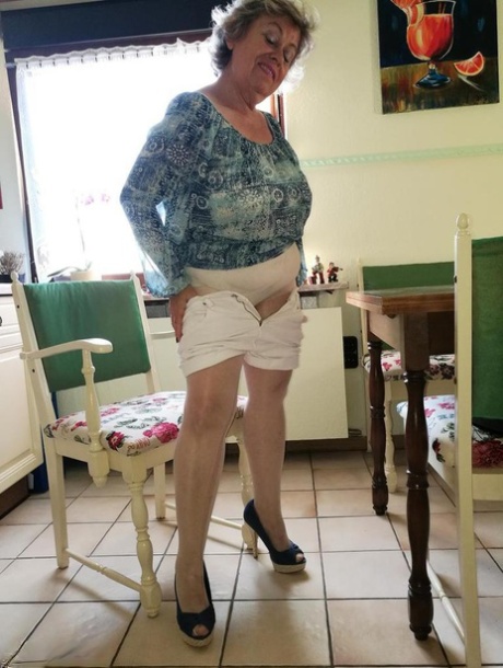 majtki babci seks zdjęcia