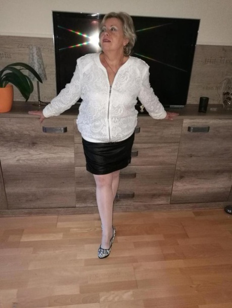 bedstemor strømpebukser nøgen porno gallerier