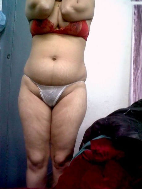 desi naked photo