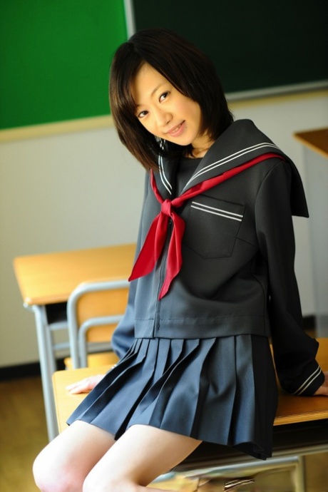 Aoba Itou beautiful star photos