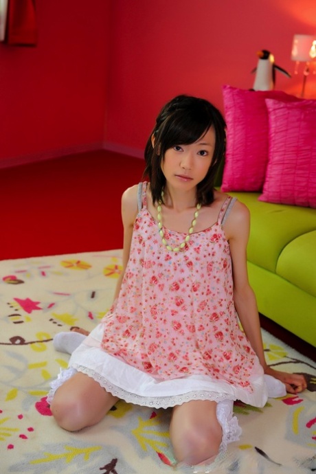 skinny japanese hot porn pic