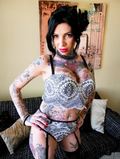 Megan Inky pornstar sex pics