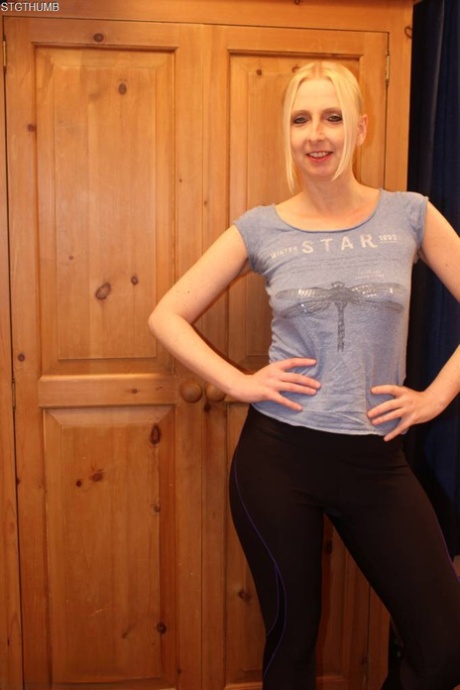 mature yoga pants hot sexy image