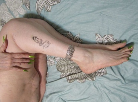 gilf feet naked image