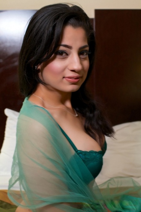 Nadia Ali pornstar perfect picture