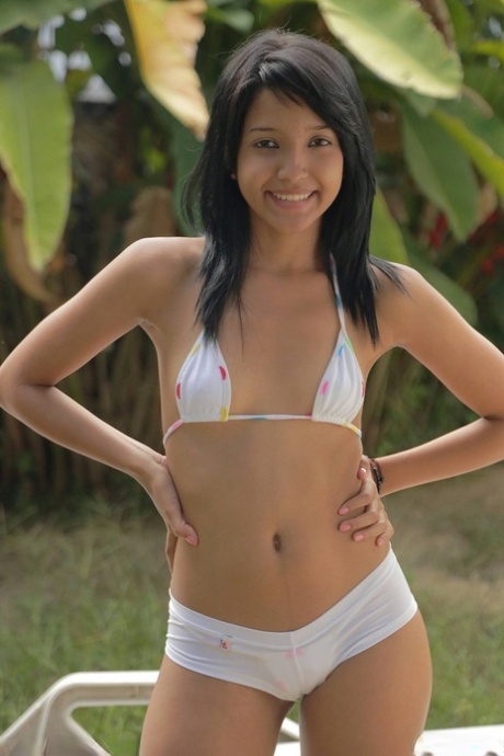 latinamerikansk bikini naken eksklusiv arkiv