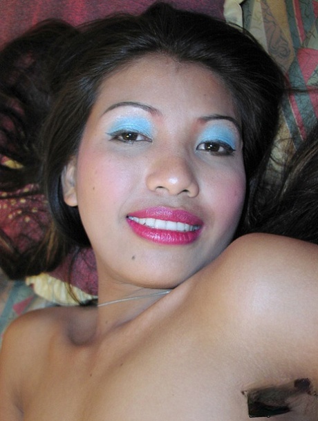 タイの熟女 裸 写真