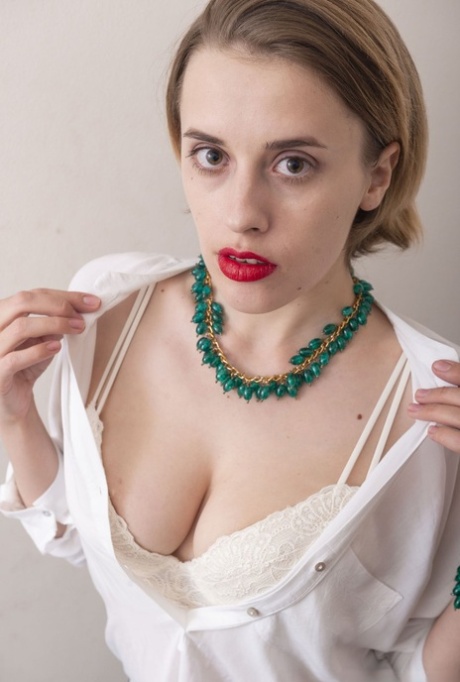 lingerie cheveux courts exclusif sympa galeries