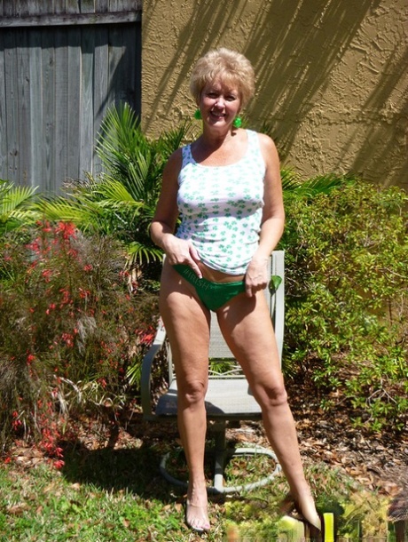 oma bikini topsexy galerij