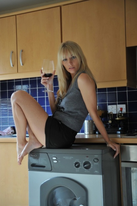 kuchyně s maminkou sexy erotika snímky