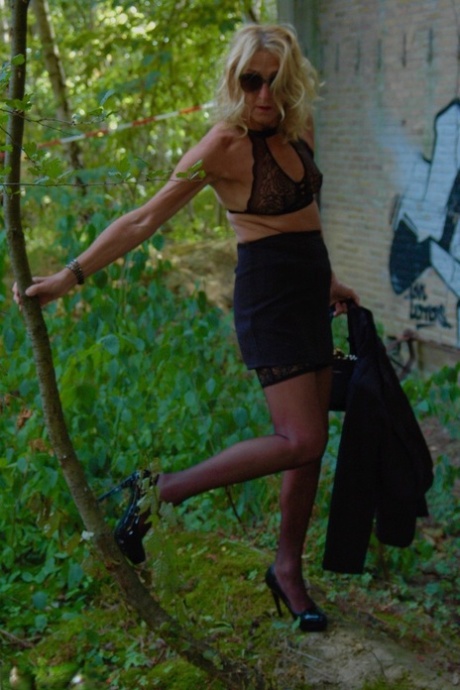 Dessous-Rock nacktheit porno galerie