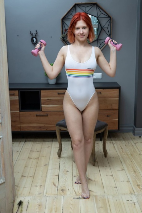 krátké vlasy zrzka umění pěkné galerie