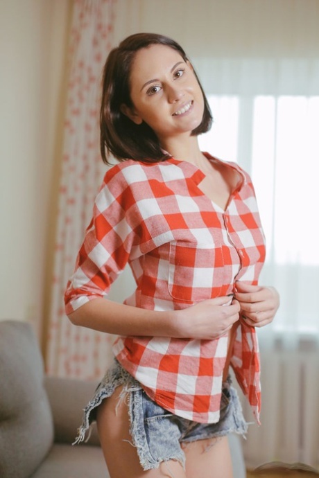 セクシーな裸の女性 ヌード 画像