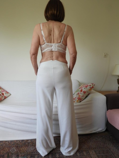 granny bent over beautiful xxx picture